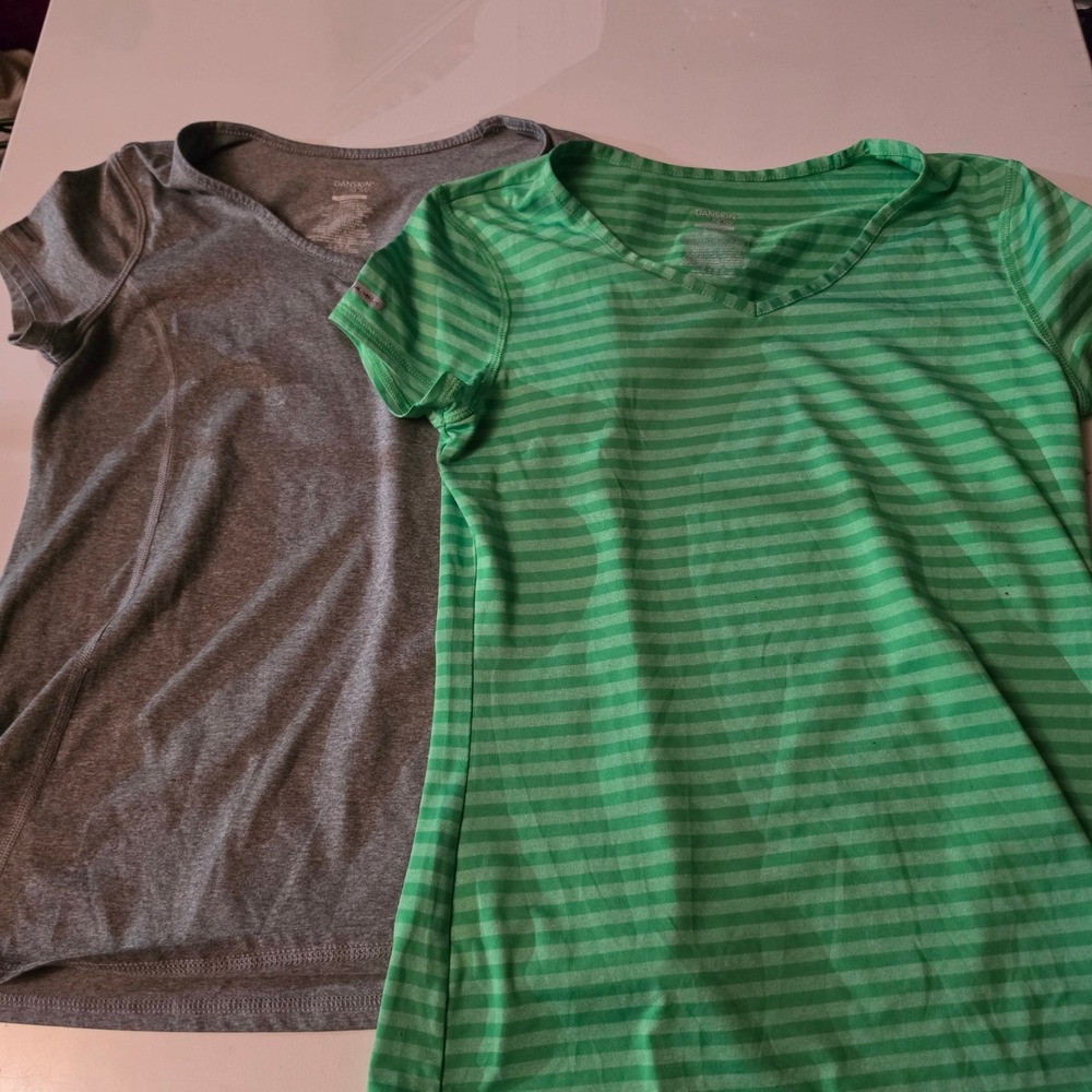Danskin Now Womens V-Neck Activewear Tops Set of 2 Grey Green Striped Small 4-6